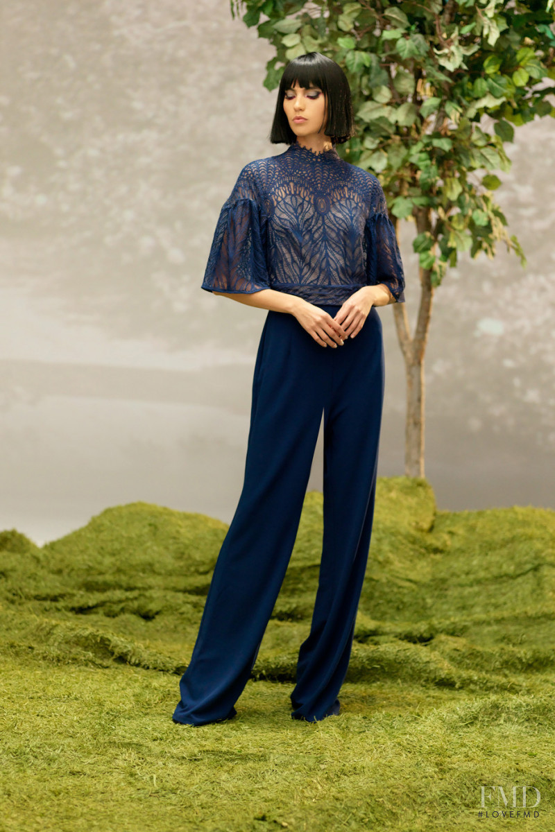 Tadashi Shoji lookbook for Spring/Summer 2022