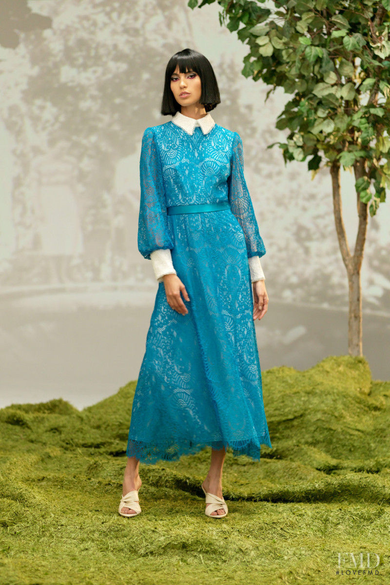 Tadashi Shoji lookbook for Spring/Summer 2022