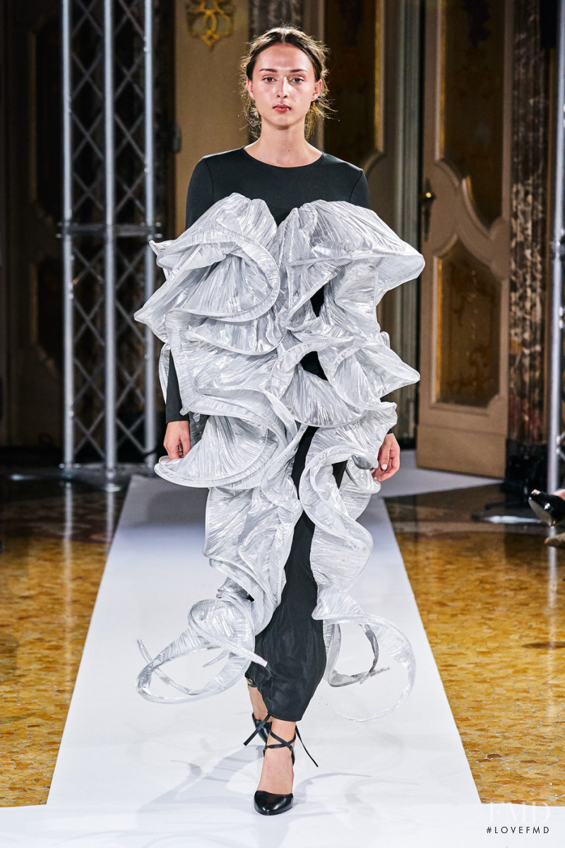 Tatiana Kotova fashion show for Spring/Summer 2022