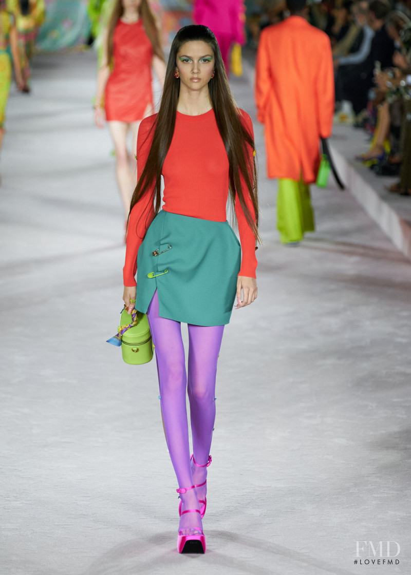 Alma Corbic featured in  the Versace fashion show for Spring/Summer 2022