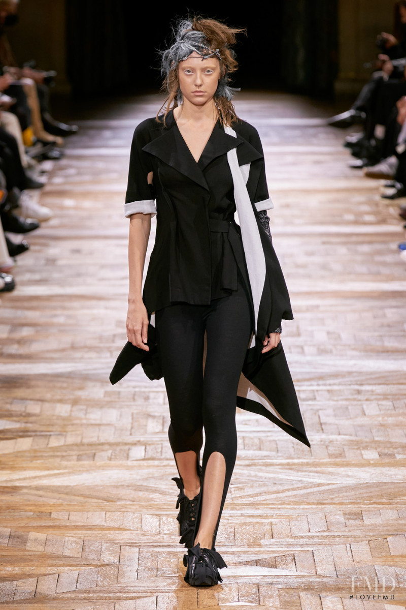 Yohji Yamamoto fashion show for Spring/Summer 2022