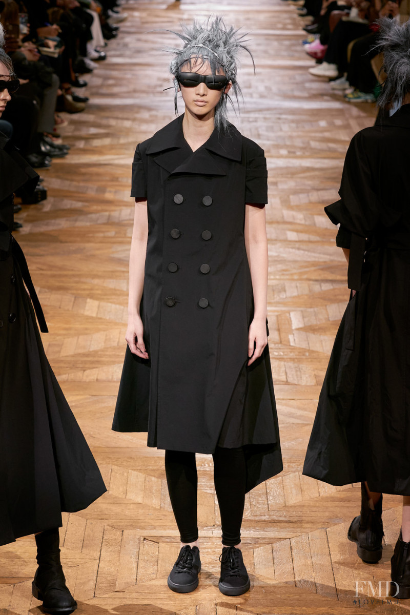 Yohji Yamamoto fashion show for Spring/Summer 2022