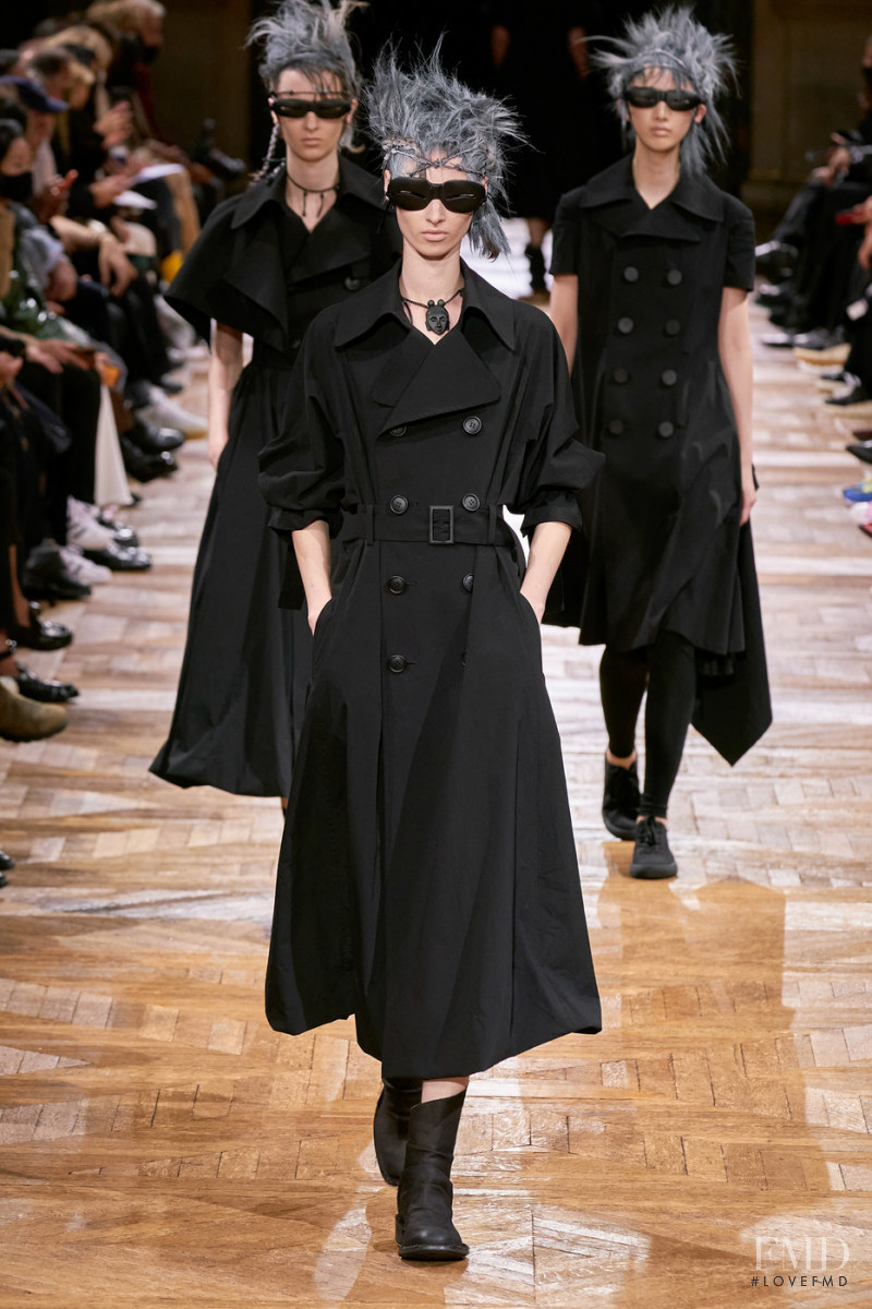 Yohji Yamamoto fashion show for Spring/Summer 2022