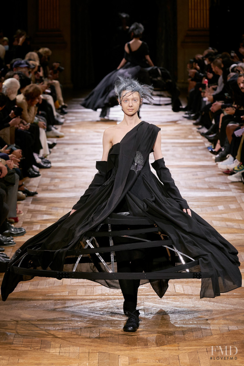 Yohji Yamamoto fashion show for Spring/Summer 2022