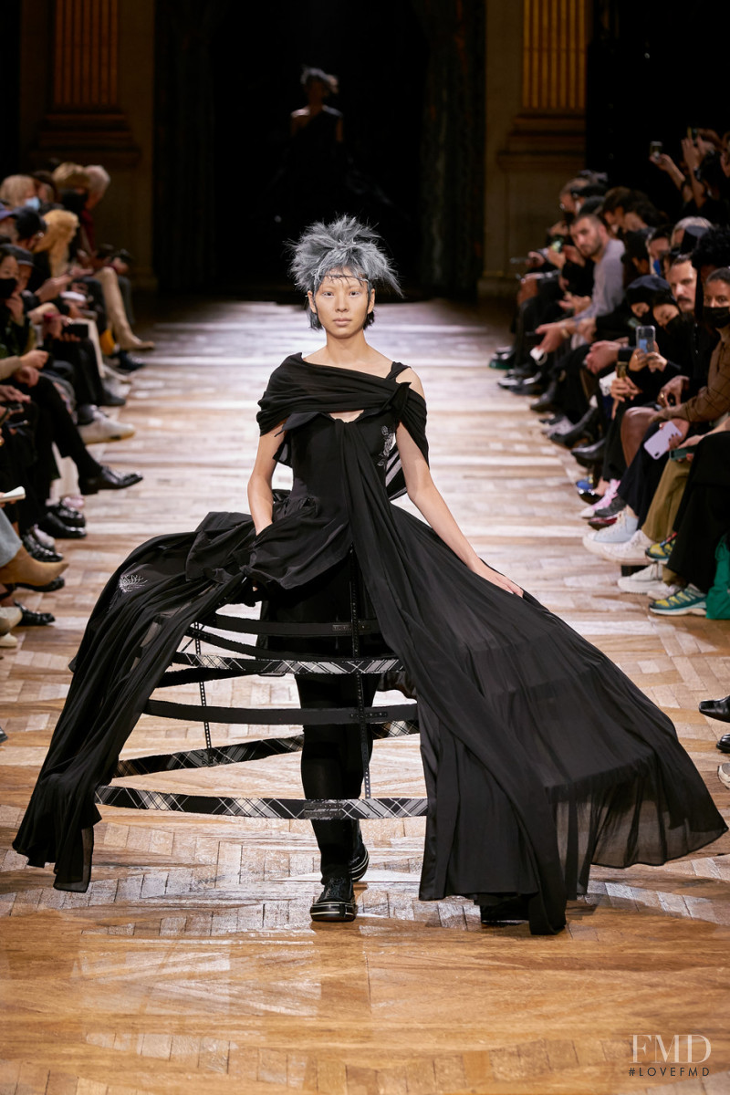 Yohji Yamamoto fashion show for Spring/Summer 2022