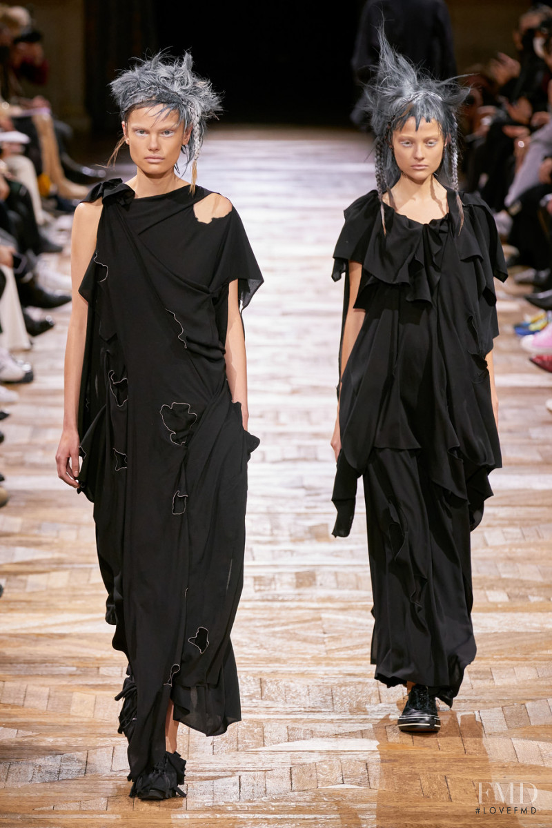 Yohji Yamamoto fashion show for Spring/Summer 2022