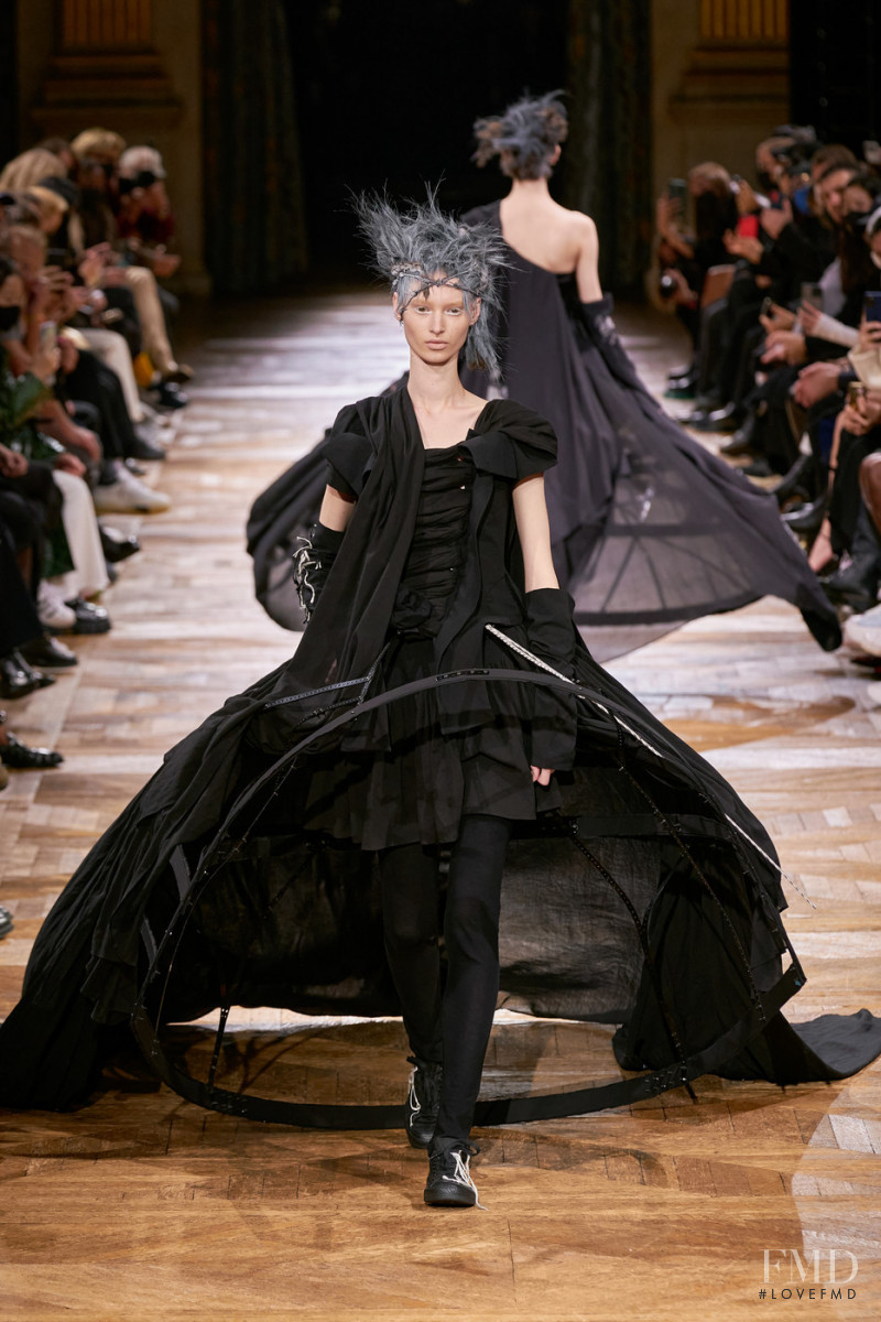 Yohji Yamamoto fashion show for Spring/Summer 2022