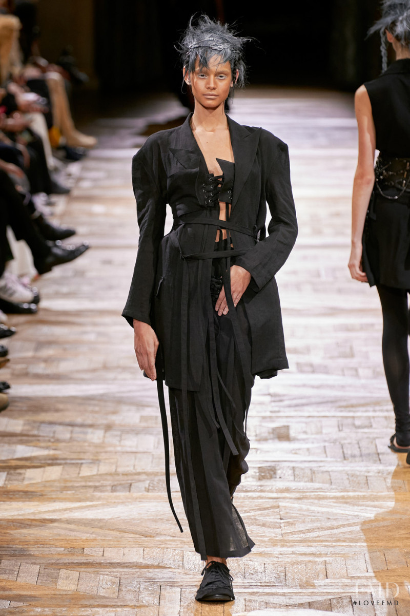 Yohji Yamamoto fashion show for Spring/Summer 2022