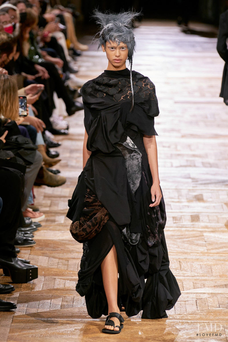 Yohji Yamamoto fashion show for Spring/Summer 2022