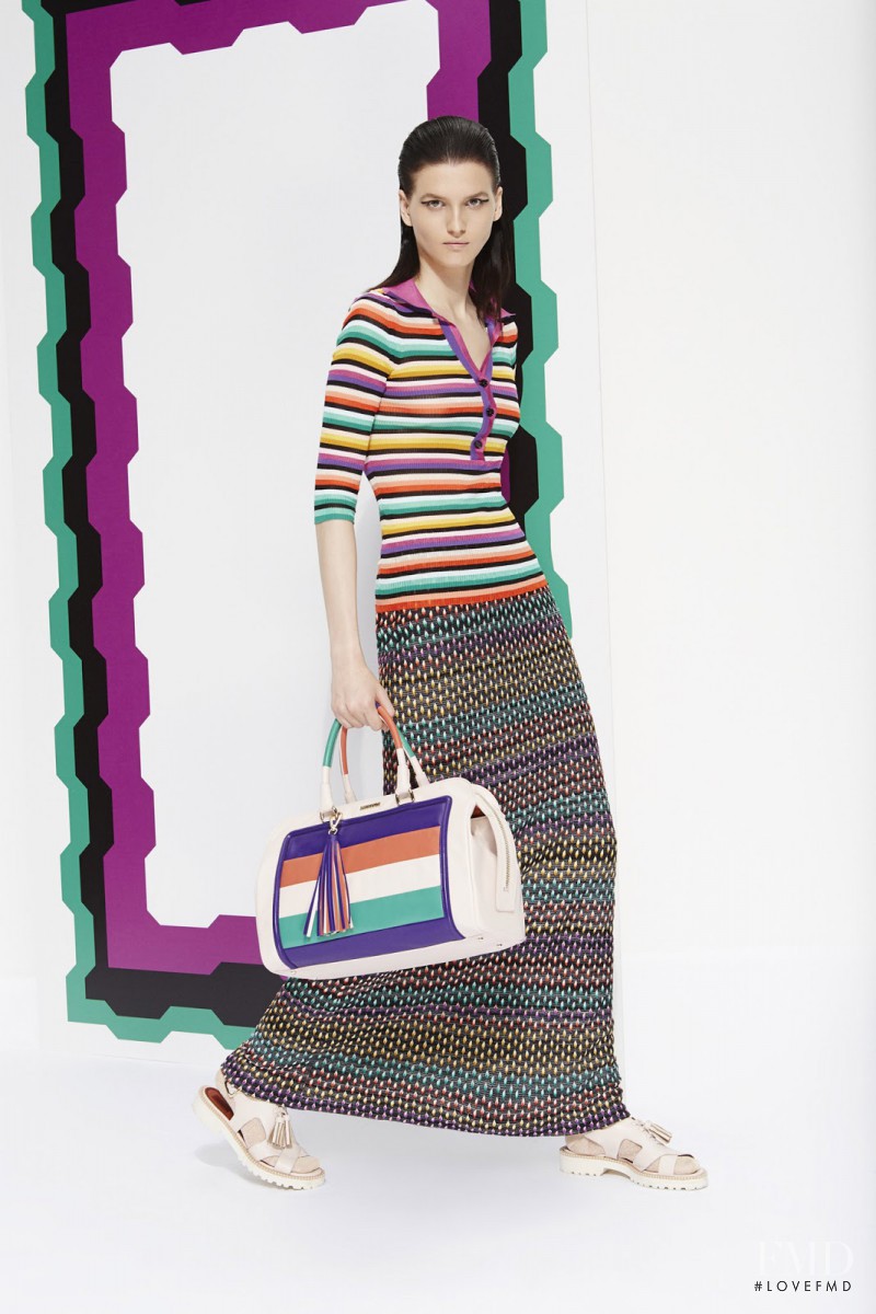 Katlin Aas featured in  the Missoni fashion show for Resort 2015