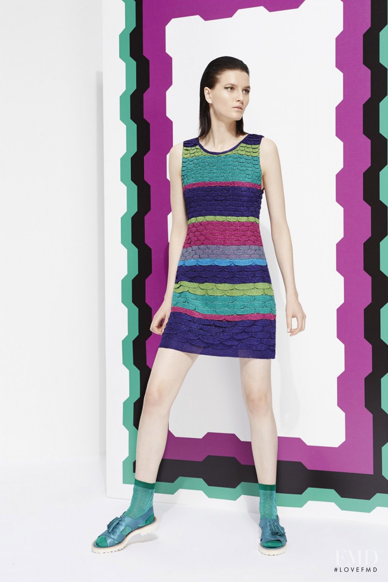 Katlin Aas featured in  the Missoni fashion show for Resort 2015