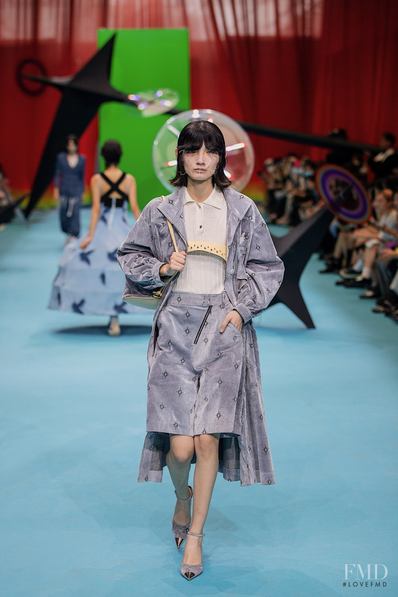 Louis Shengtao Chen fashion show for Spring/Summer 2022