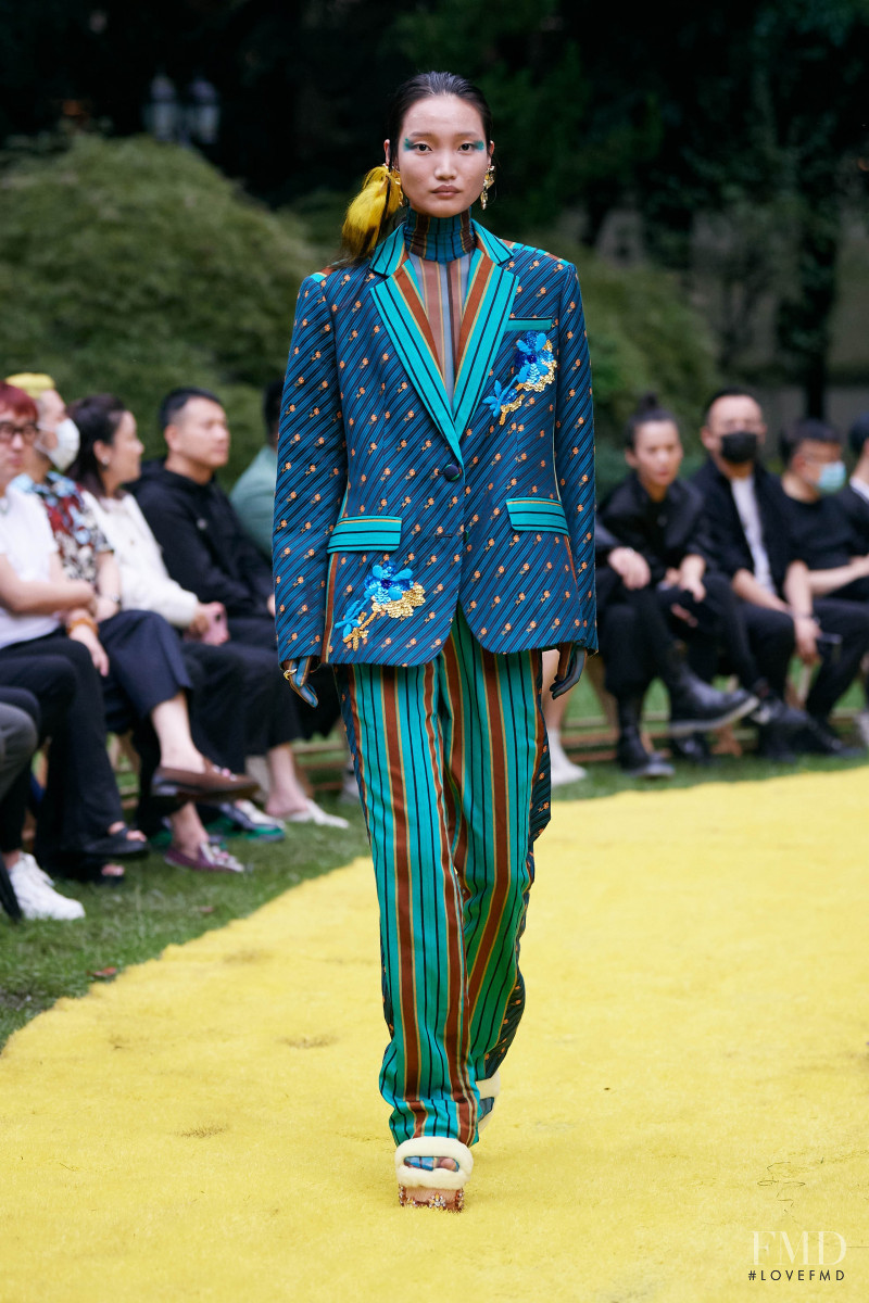 Shuting Qiu fashion show for Spring/Summer 2022