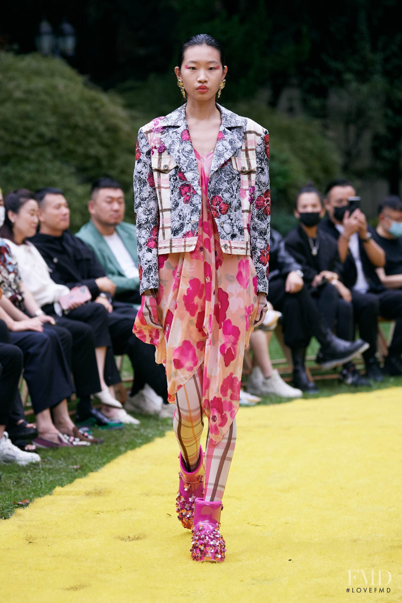 Shuting Qiu fashion show for Spring/Summer 2022