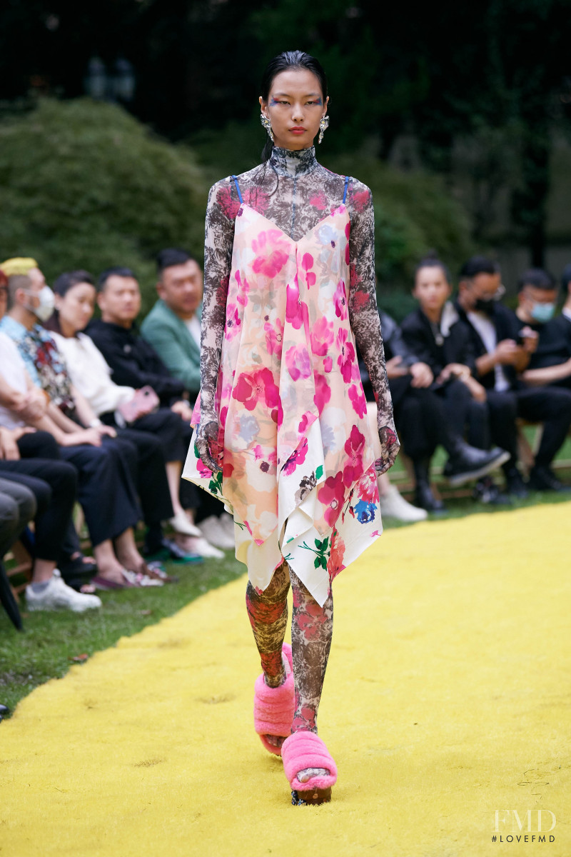 Shuting Qiu fashion show for Spring/Summer 2022