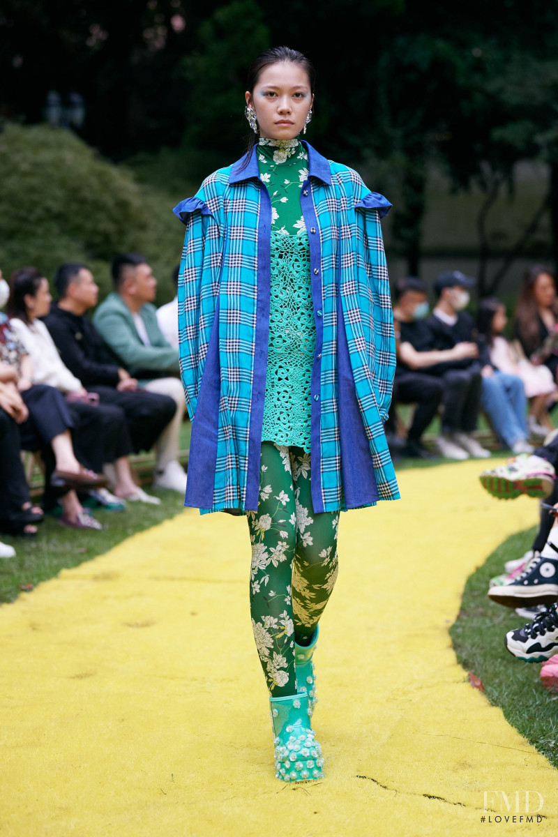 Shuting Qiu fashion show for Spring/Summer 2022