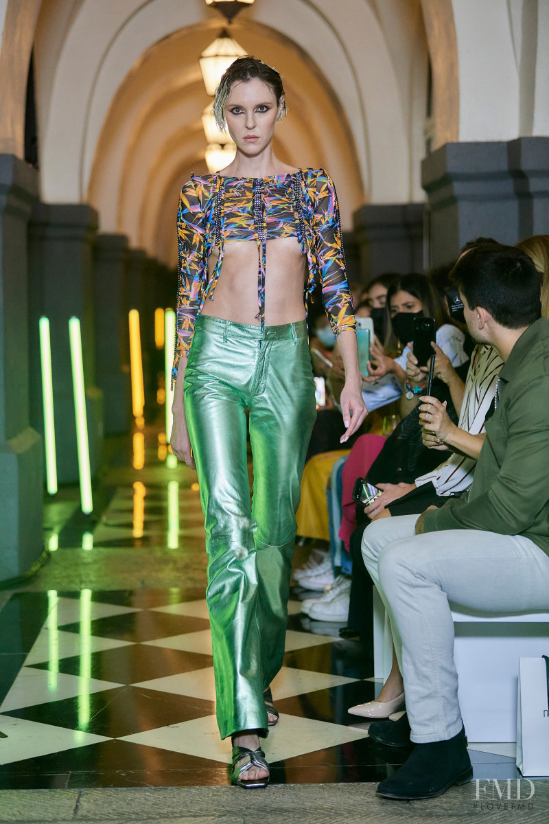 Alexia Ulibarri fashion show for Spring/Summer 2022