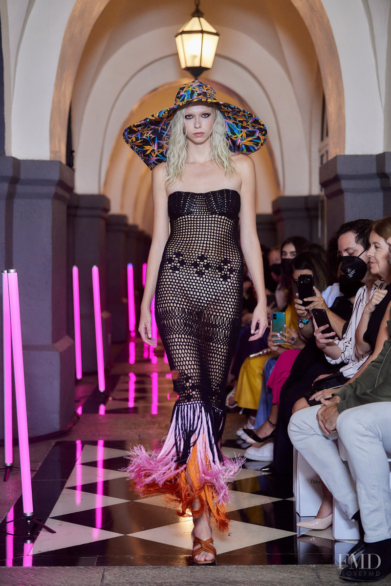 Alexia Ulibarri fashion show for Spring/Summer 2022