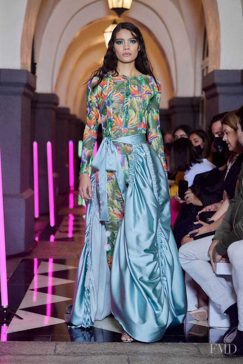 Alexia Ulibarri fashion show for Spring/Summer 2022