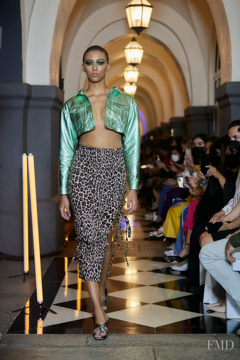 Alexia Ulibarri fashion show for Spring/Summer 2022