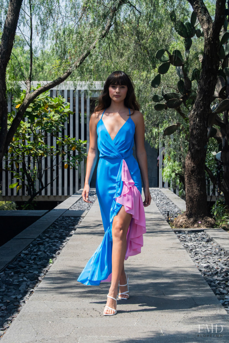 Zaira Gonzalez featured in  the Kris Goyri fashion show for Spring/Summer 2022