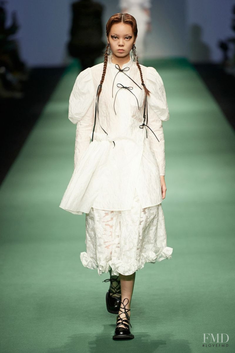 Veeco Zhao fashion show for Spring/Summer 2021