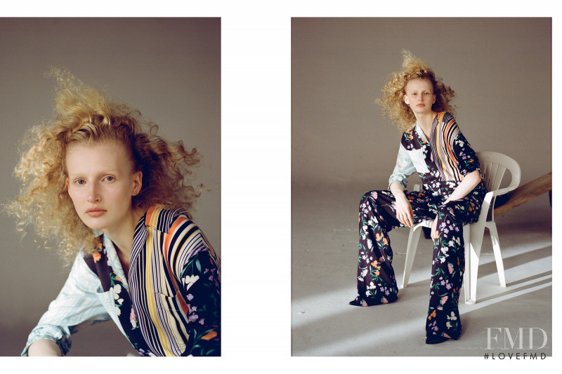 Urban Revivo Playgroung of the Future advertisement for Spring/Summer 2019