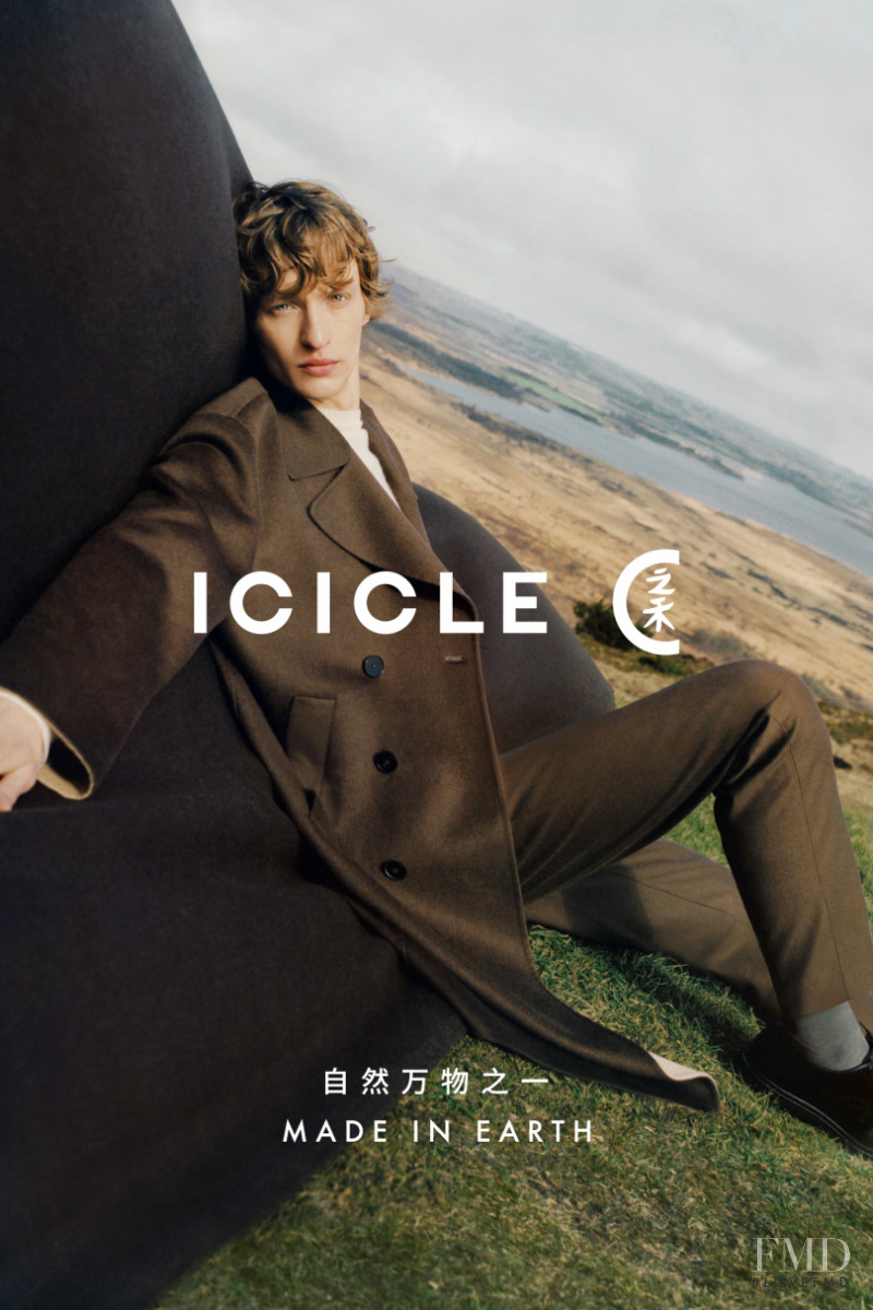 Icicle advertisement for Autumn/Winter 2021