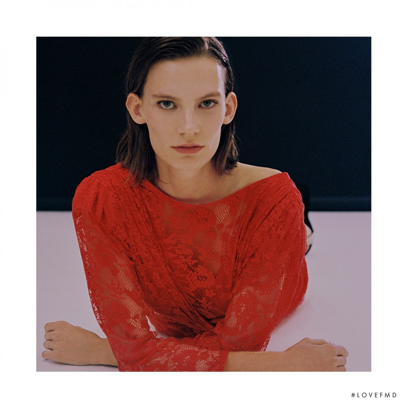 Lena Hardt featured in  the Uterque advertisement for Autumn/Winter 2020