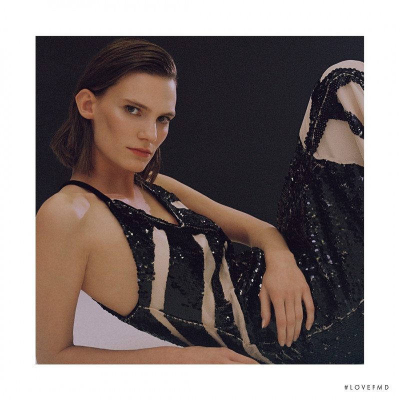 Lena Hardt featured in  the Uterque advertisement for Autumn/Winter 2020