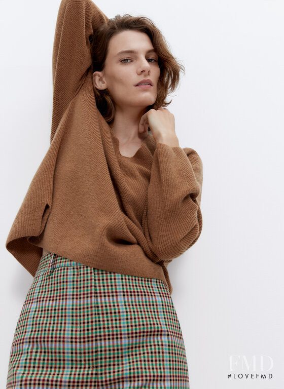 Lena Hardt featured in  the Uterque lookbook for Fall 2020