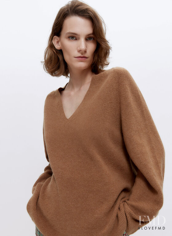 Lena Hardt featured in  the Uterque lookbook for Fall 2020