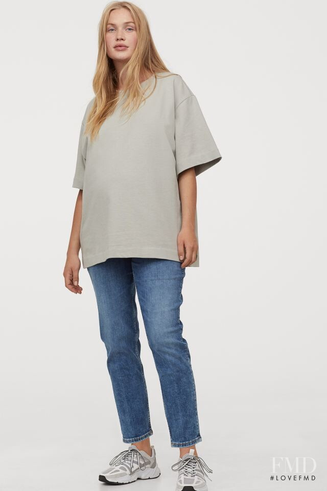 Camilla Forchhammer Christensen featured in  the H&M Maternity Wear catalogue for Autumn/Winter 2020