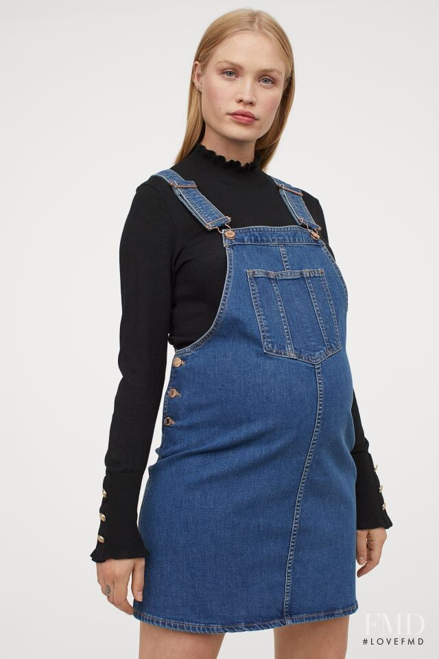 Camilla Forchhammer Christensen featured in  the H&M Maternity Wear catalogue for Autumn/Winter 2020