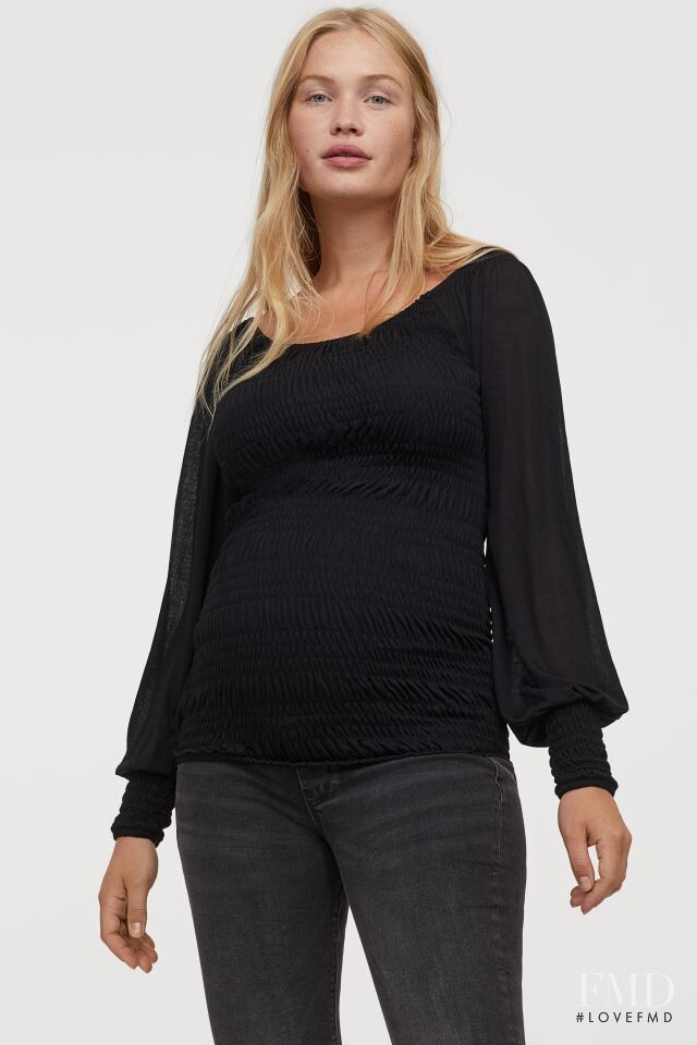 Camilla Forchhammer Christensen featured in  the H&M Maternity Wear catalogue for Autumn/Winter 2020