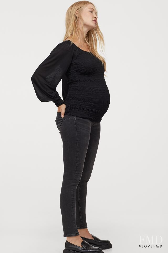 Camilla Forchhammer Christensen featured in  the H&M Maternity Wear catalogue for Autumn/Winter 2020