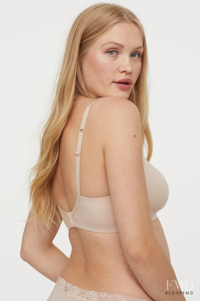 Camilla Forchhammer Christensen featured in  the H&M Maternity Wear catalogue for Autumn/Winter 2020