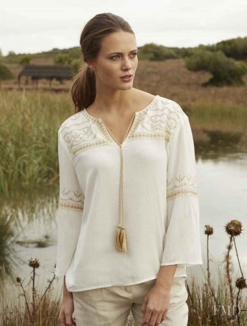 Joy van der Eecken featured in  the L\'Histoire de Louise lookbook for Summer 2017