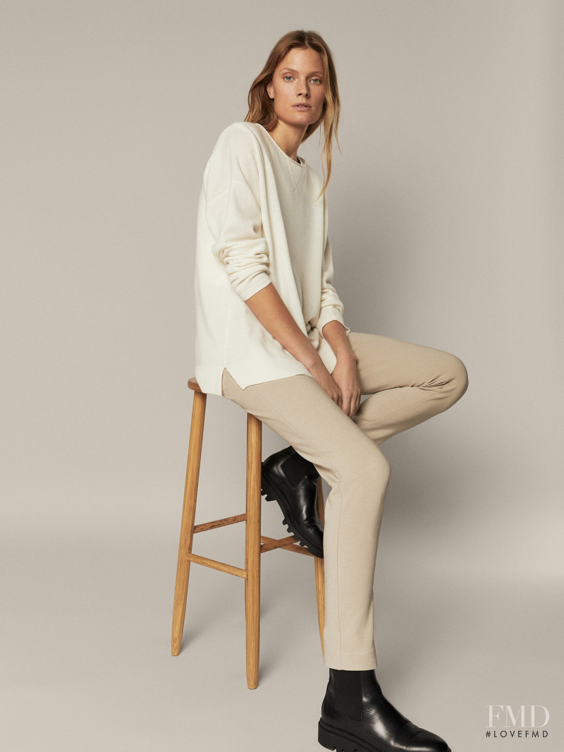 Constance Jablonski featured in  the Massimo Dutti catalogue for Pre-Fall 2021