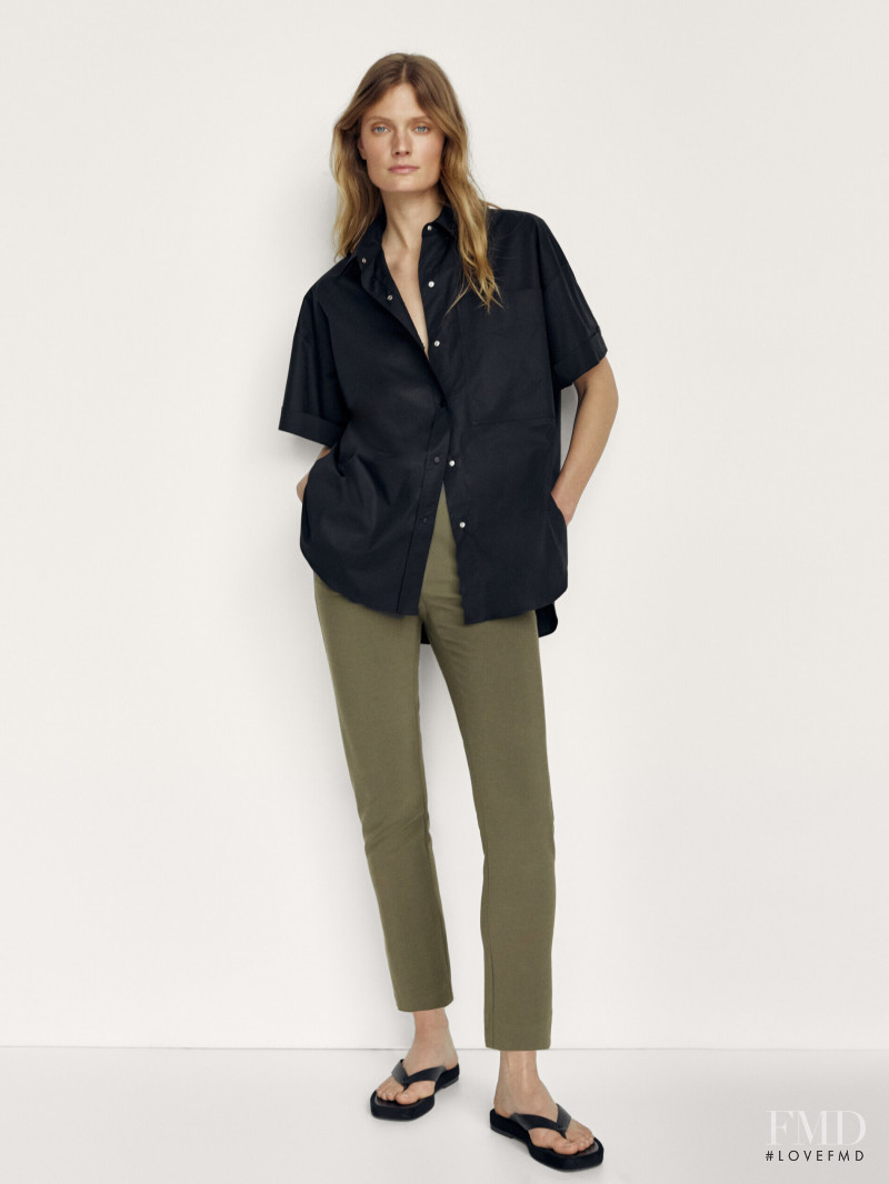 Constance Jablonski featured in  the Massimo Dutti catalogue for Pre-Fall 2021