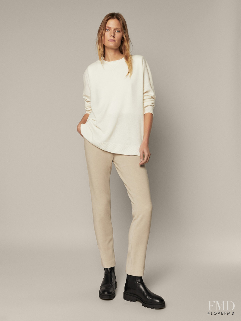 Constance Jablonski featured in  the Massimo Dutti catalogue for Pre-Fall 2021