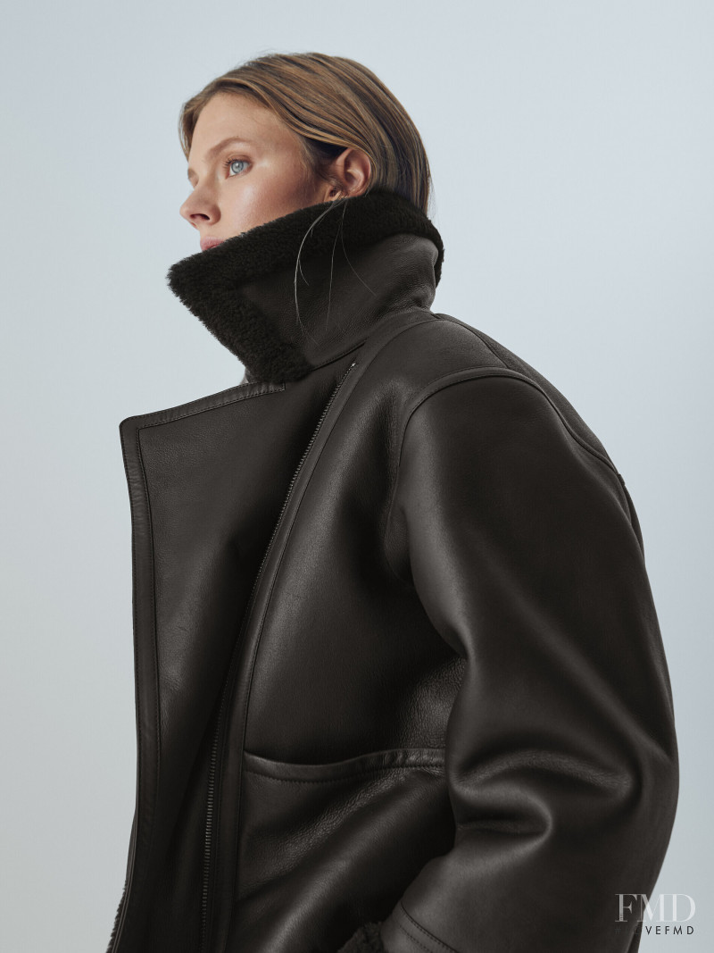 Constance Jablonski featured in  the Massimo Dutti catalogue for Pre-Fall 2021