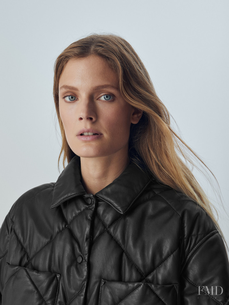 Constance Jablonski featured in  the Massimo Dutti catalogue for Pre-Fall 2021