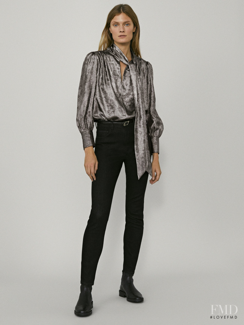 Constance Jablonski featured in  the Massimo Dutti catalogue for Pre-Fall 2021