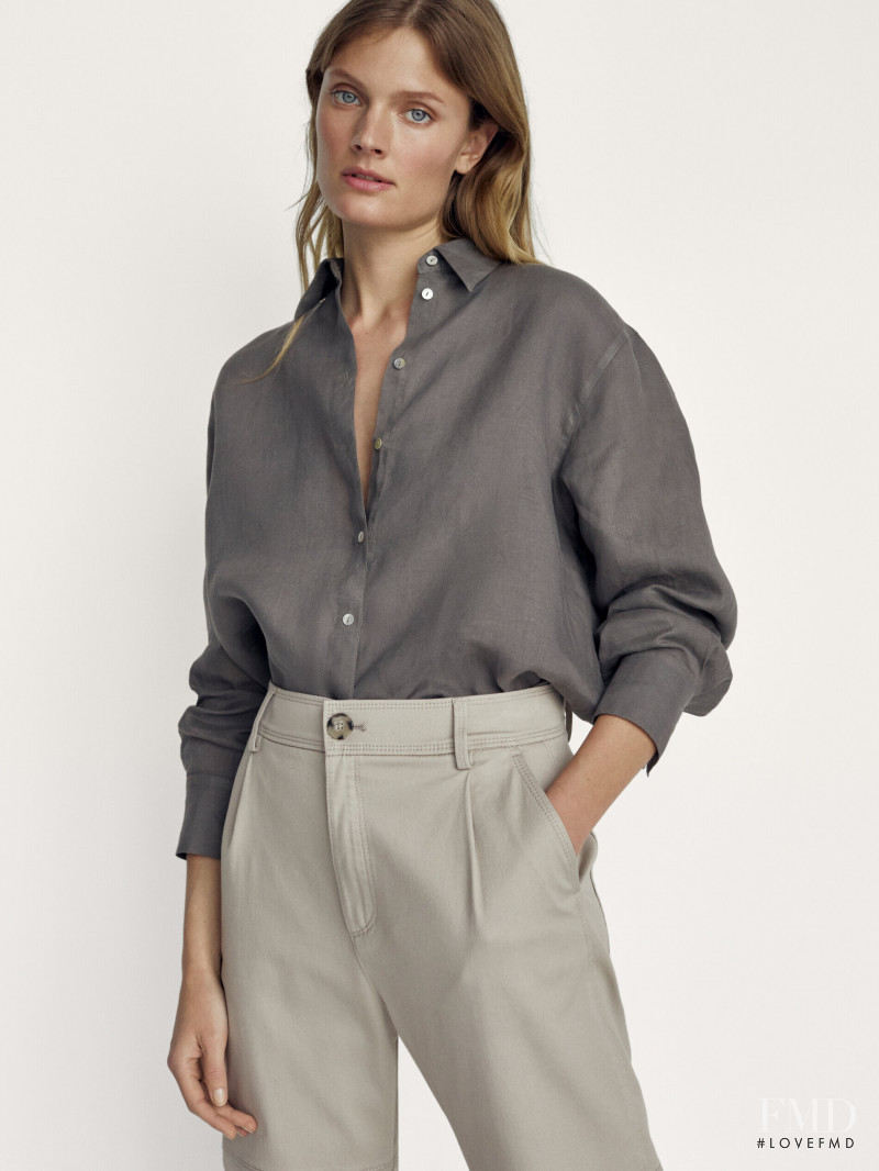 Constance Jablonski featured in  the Massimo Dutti catalogue for Pre-Fall 2021