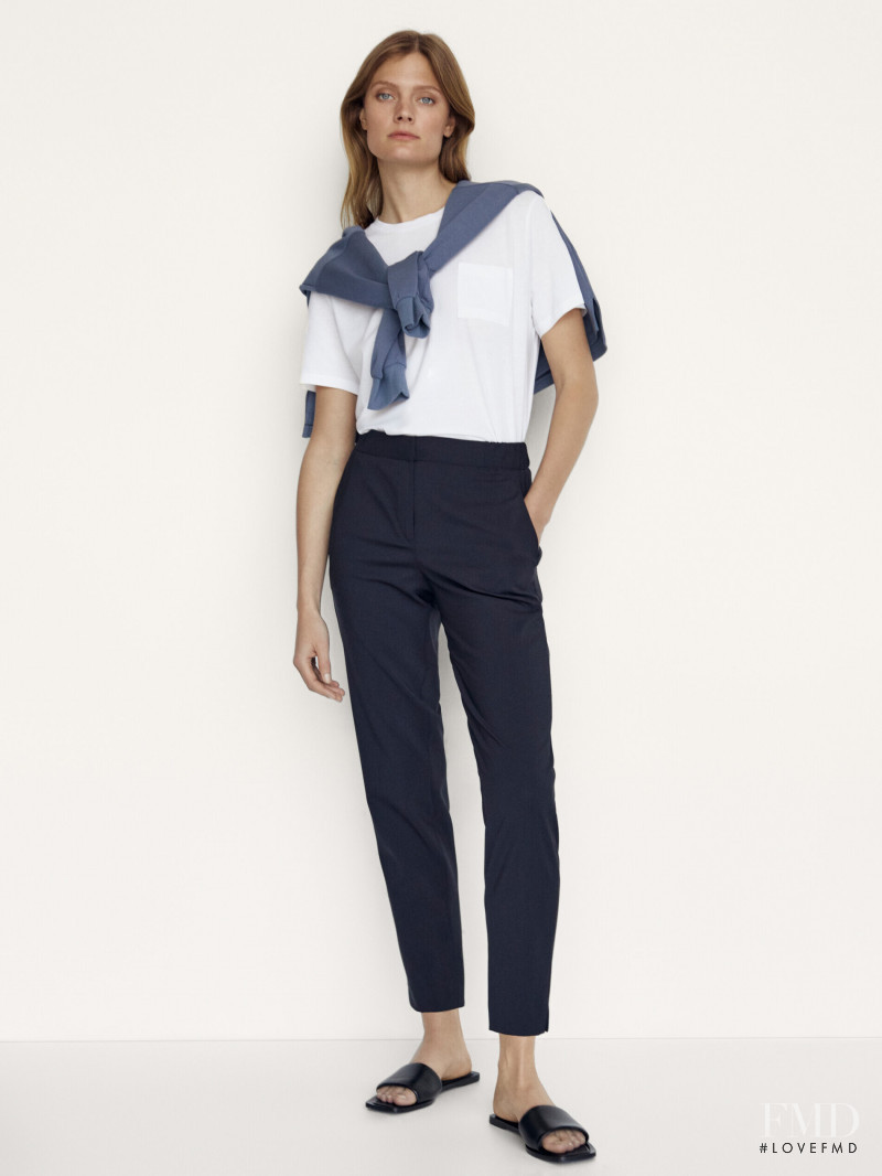 Constance Jablonski featured in  the Massimo Dutti catalogue for Pre-Fall 2021