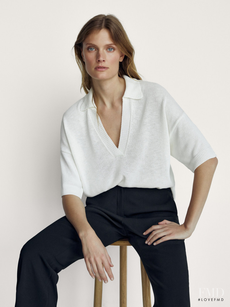 Constance Jablonski featured in  the Massimo Dutti catalogue for Pre-Fall 2021