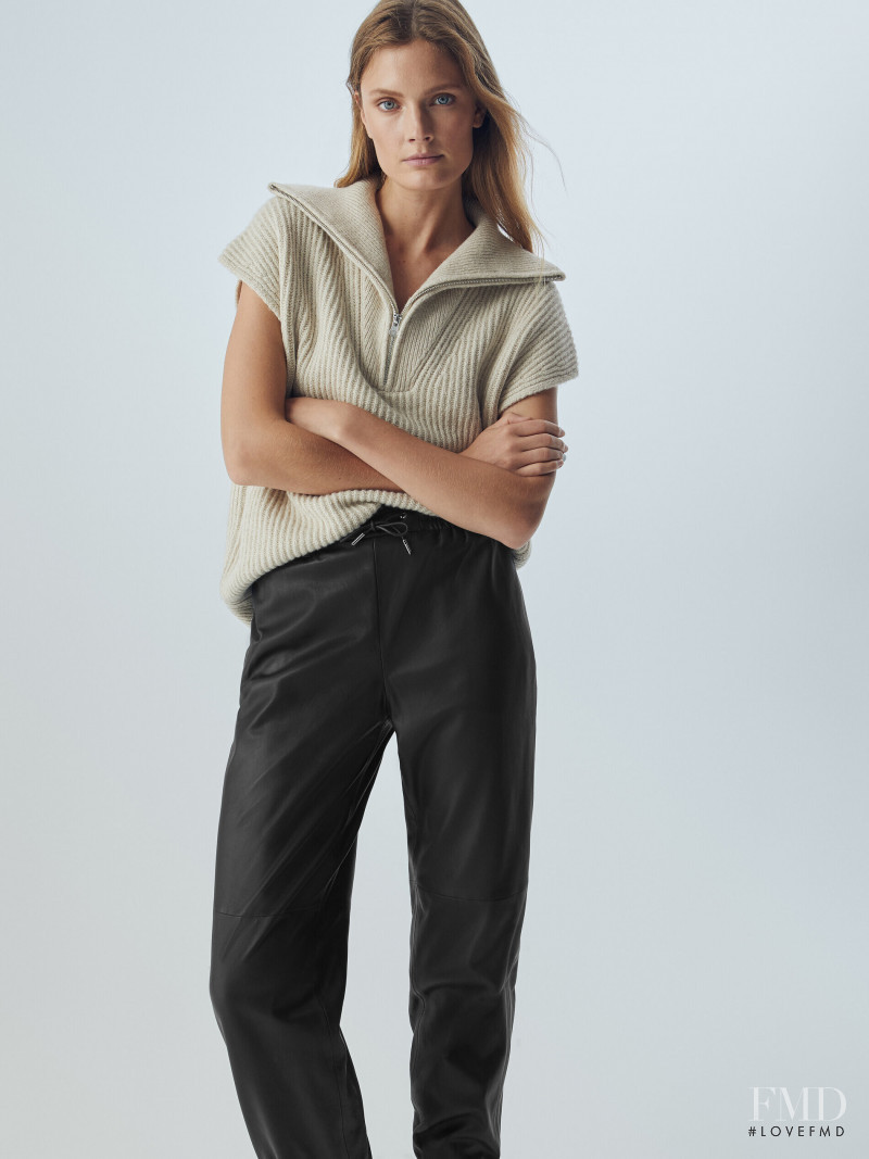 Constance Jablonski featured in  the Massimo Dutti catalogue for Pre-Fall 2021