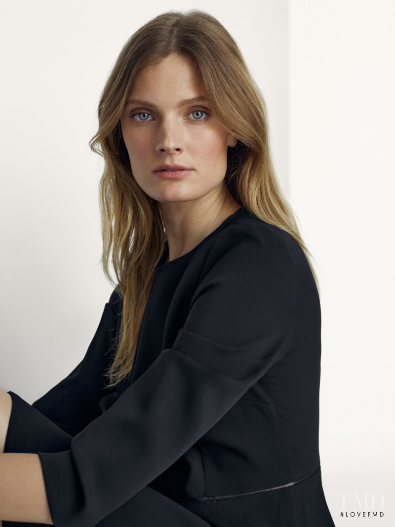 Constance Jablonski featured in  the Massimo Dutti catalogue for Pre-Fall 2021