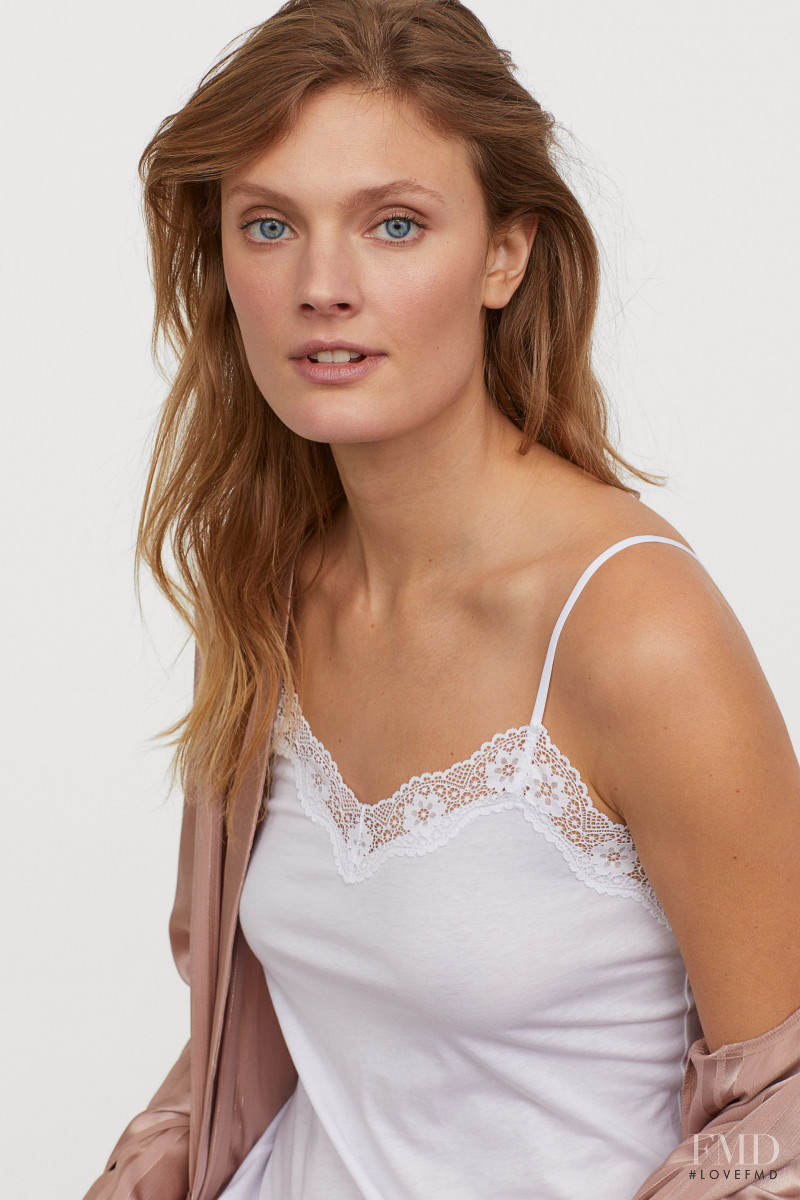 Constance Jablonski featured in  the H&M catalogue for Spring 2019